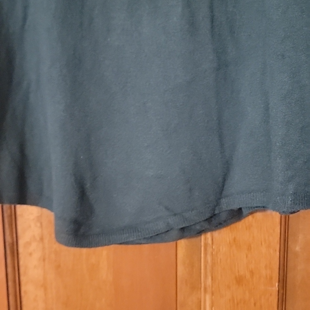 Green turtleneck - Picture 4 of 5